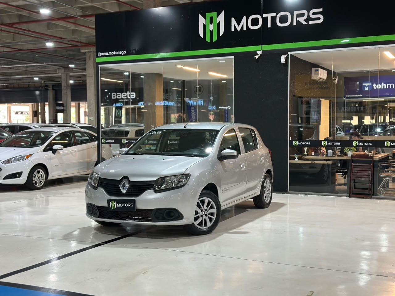RENAULT